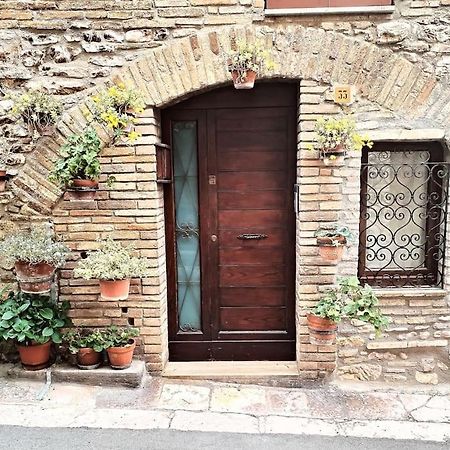 Appartamento Nonna Milde Assisi Exterior photo